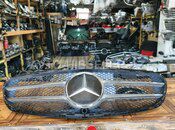 Mercedes W212 Restayl radiator barmaqlığı — Bakı