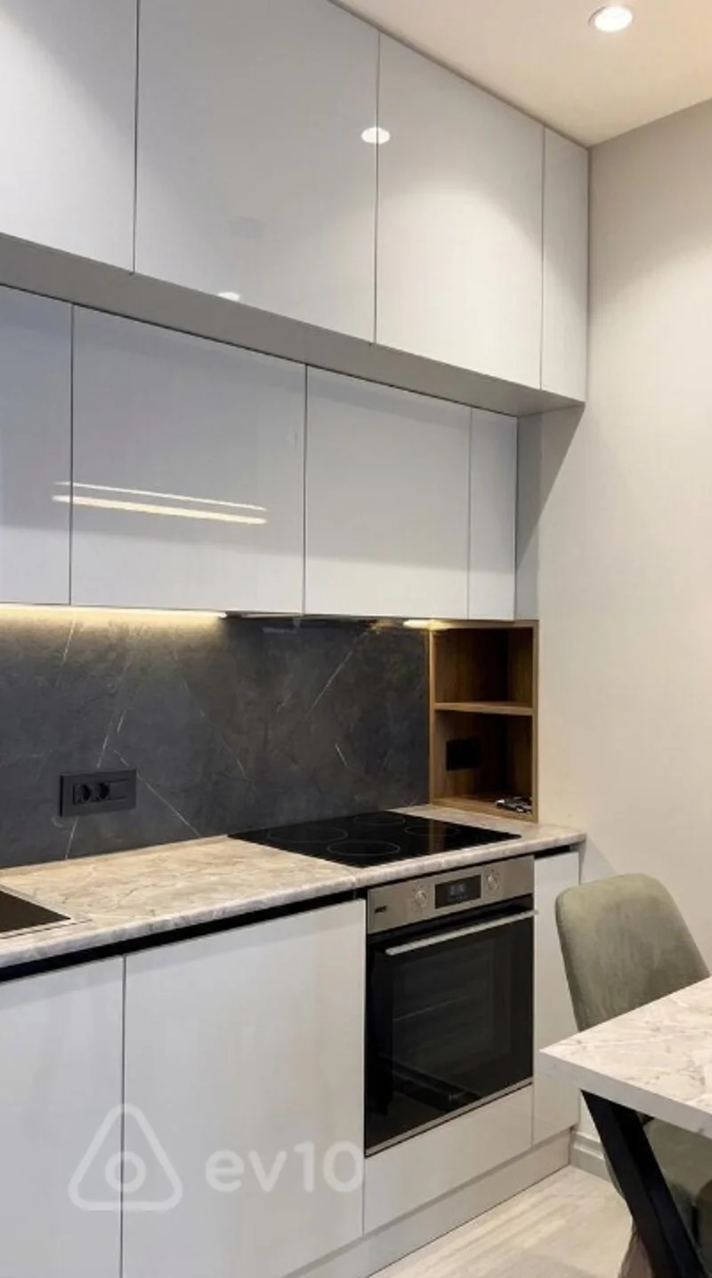 2 otaqlı mənzil, 60 m², Qarabağ atları meydanı — kirayə — Mənzil, Bakı (3)