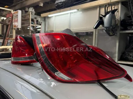 Toyota Avalon stop işığı — Bakı