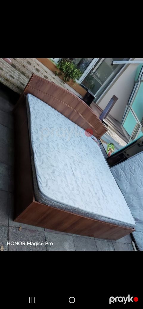 Taxt – 2.00 x 1.60 m - Material: ağac rəngində korpus, başlıqla — Bakı