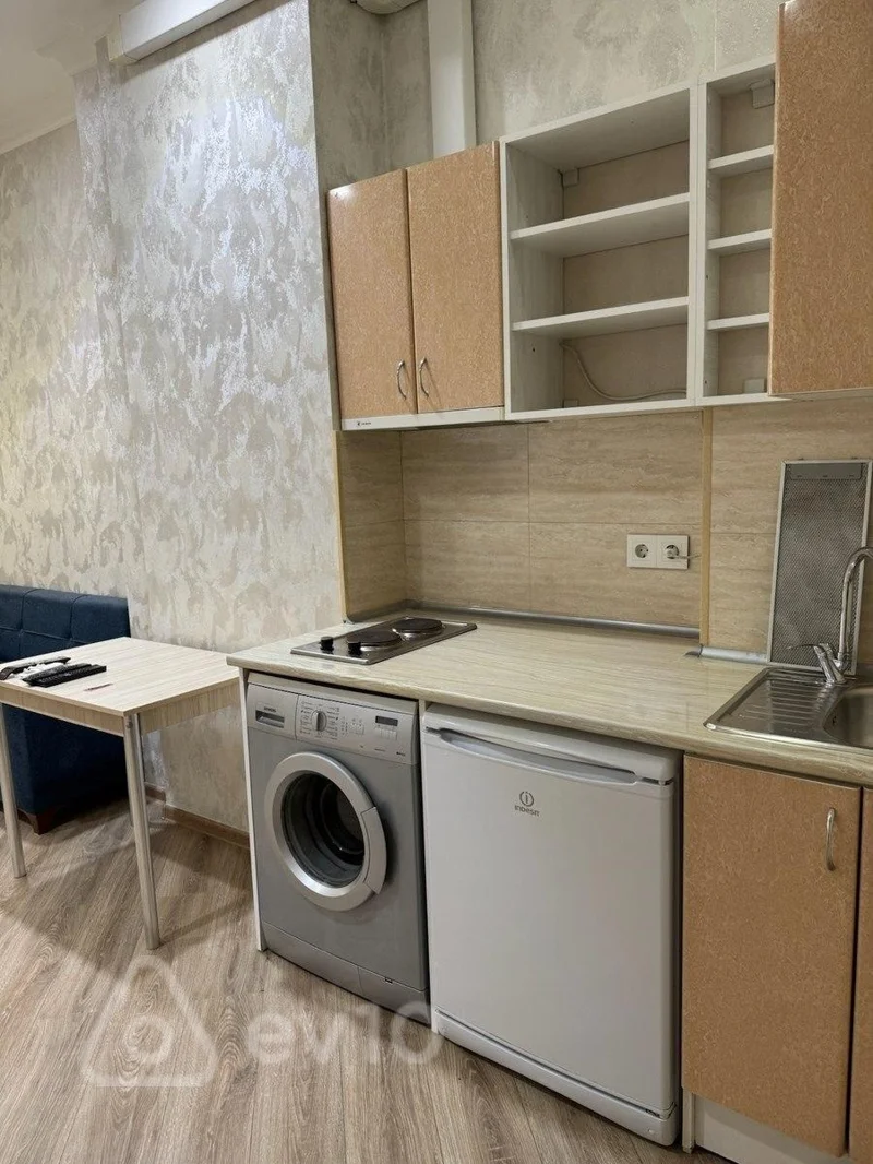 1 otaqlı mənzil, 30 m², Təbriz küçəsi — kirayə — Mənzil, Bakı (2)