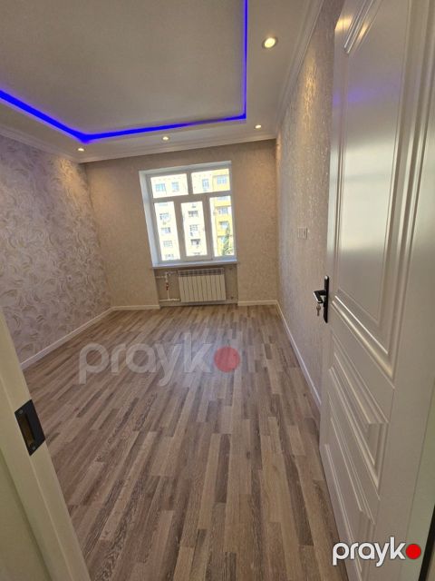 Satılır 2 otaqlı köhnə tikili 65 m² — Bakı