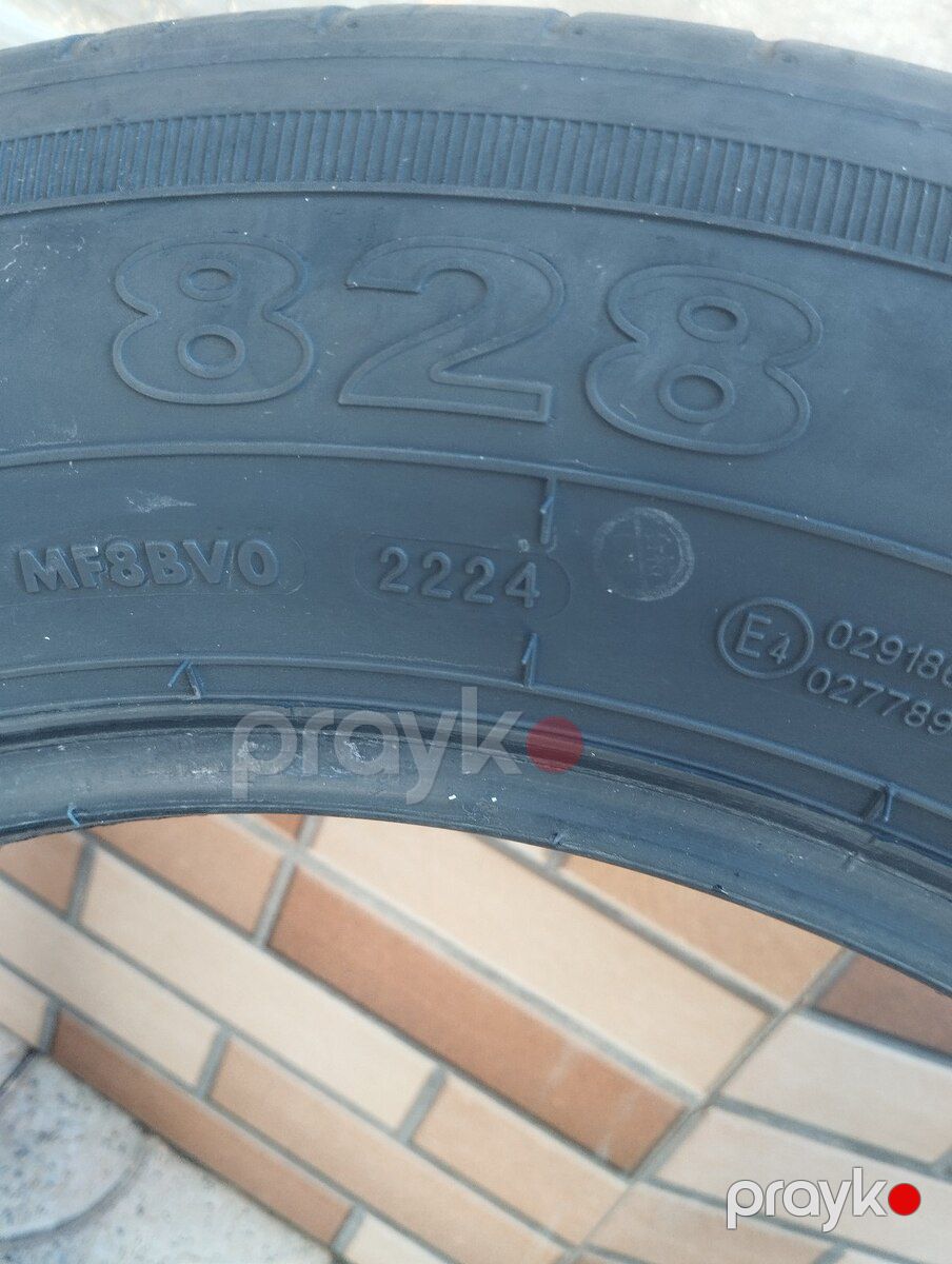Hyundai SantaFe şinləri 235/60 R18 — Ehtiyat hissələri və aksesuarlar, Bakı (3)
