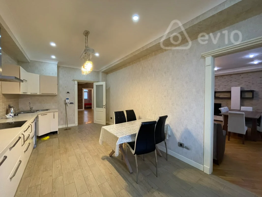 3 otaqlı mənzil, 170 m², 28 May küçəsi — kirayə — Mənzil, Bakı (5)