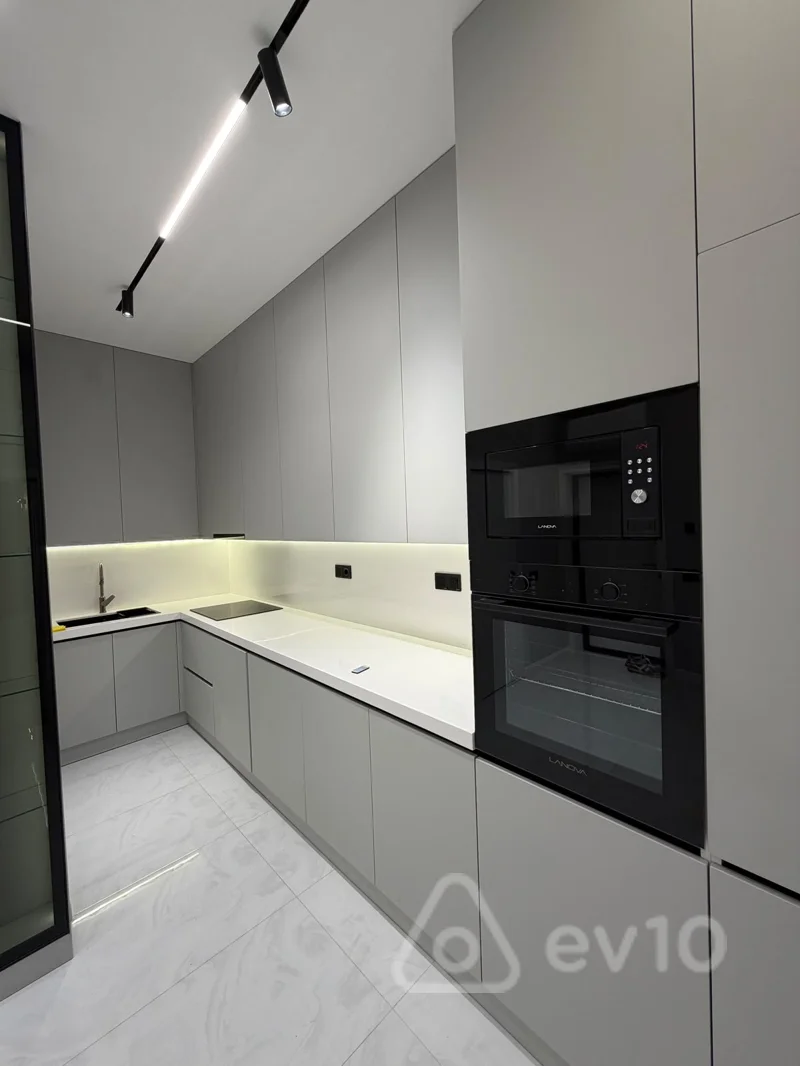3 otaqlı mənzil, 90 m², Heydər Əliyev prospekti — kirayə — Mənzil, Bakı (4)