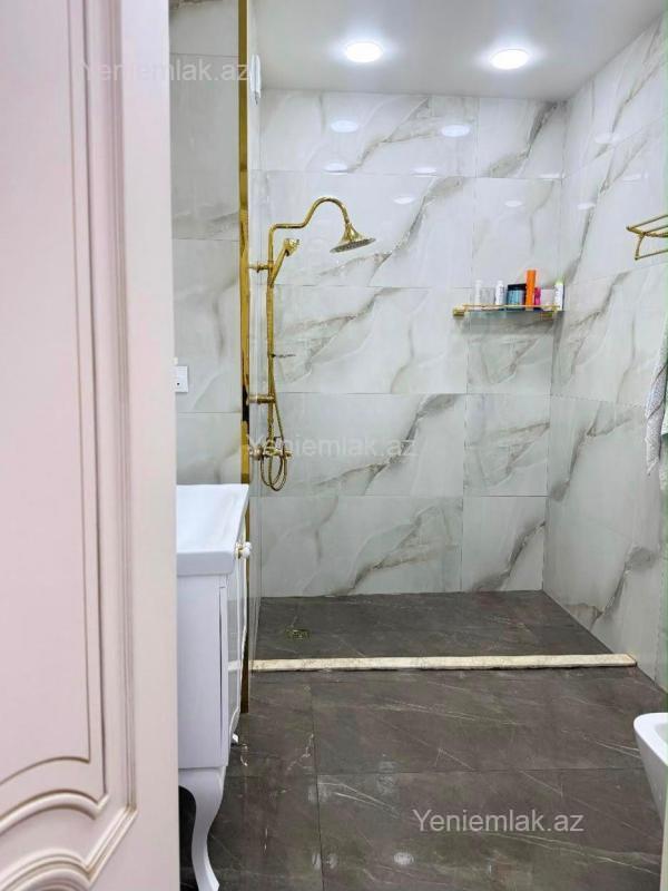 Satılır 3 otaqlı Bina evi menzil (Yeni tikili), 135 m², Binəqədi rayonu — Mənzil, Bakı (4)