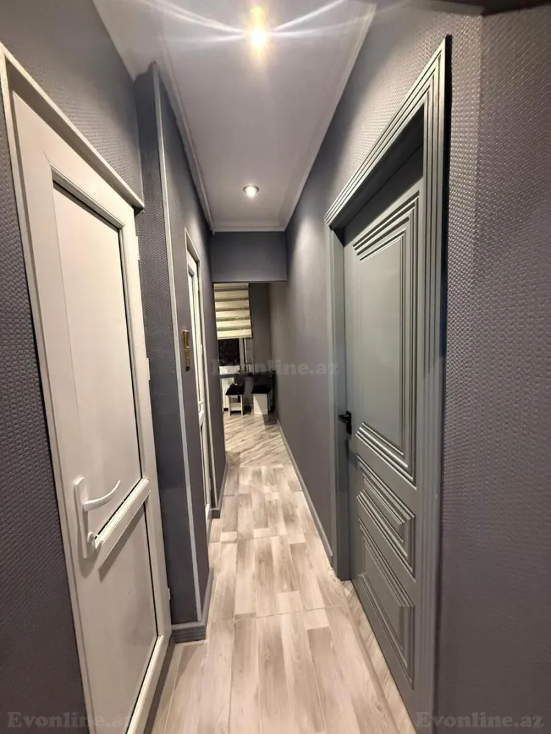 Satılır 3 otaqlı Mənzil Köhnə tikili 80 m² Bakı, Binəqədi r., 7-ci mikrorayon — Mənzil, Bakı (8)