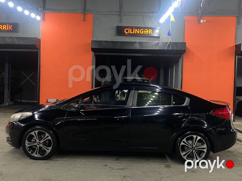 Kia Cerato — Minik avtomobili icarəsi, Bakı (4)
