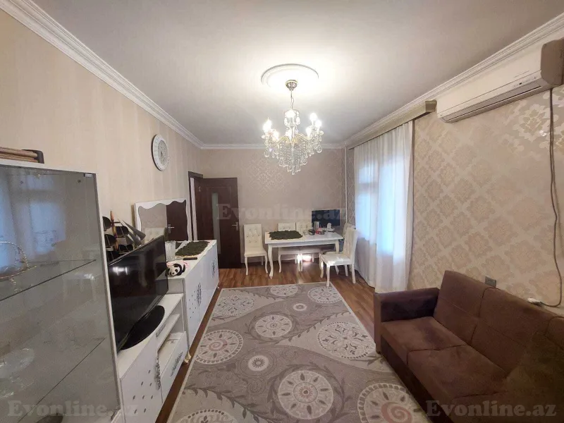 Satılır 2 otaqlı Mənzil Köhnə tikili 50 m² Bakı, Binəqədi r., Azadlıq prospekti m., 7-ci mikrorayon — Bakı