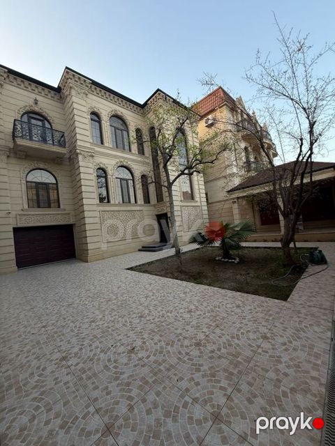 Satılır 5 otaqlı həyət evi/bağ evi 363 m² — Bakı