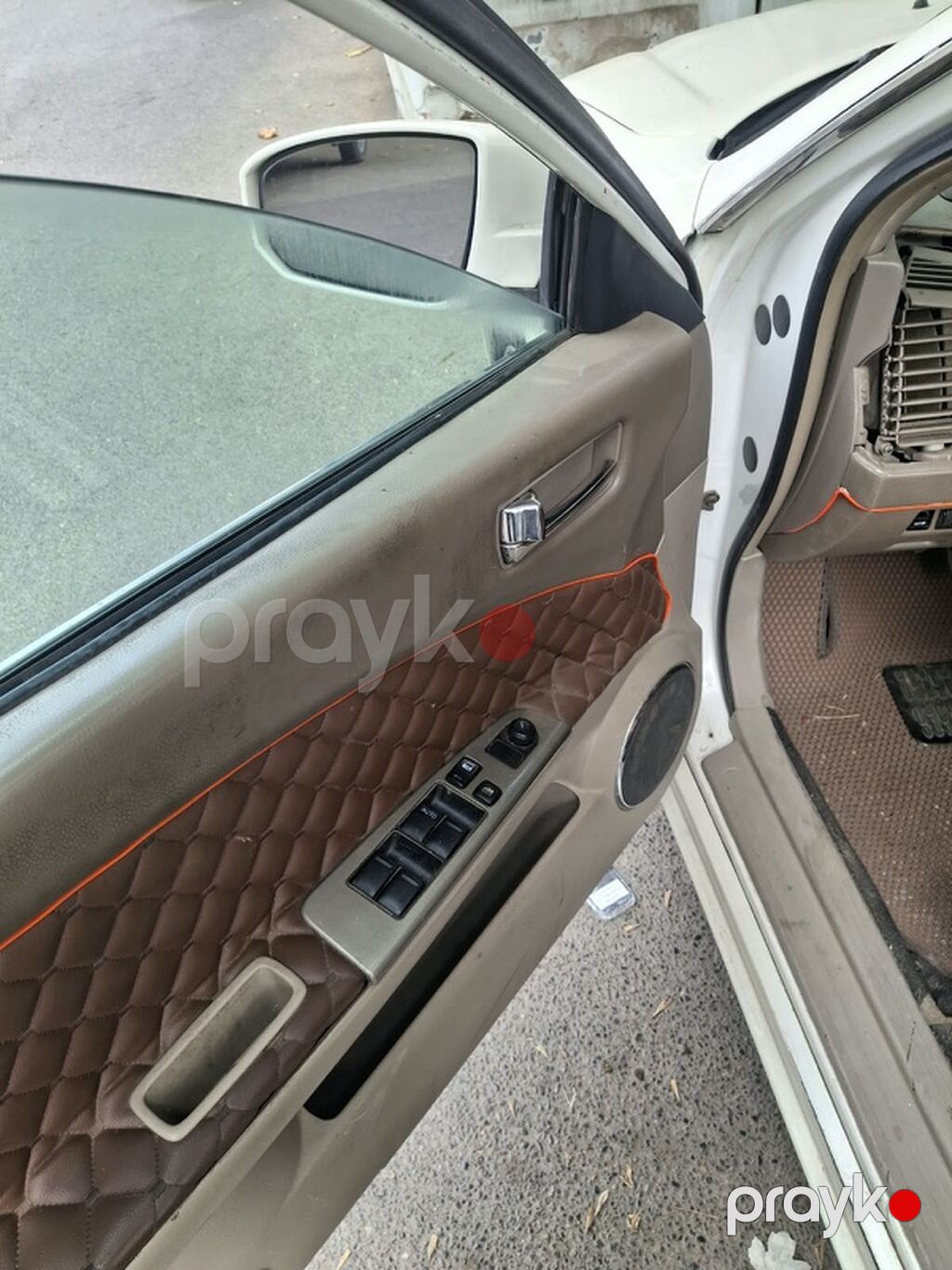 Ağ rəngdə sedan, 5 yerlik, ön‑çuvaldız LED faralar və duman faraları 90-UD-917 — Avtomobillər, Beyləqan (5)