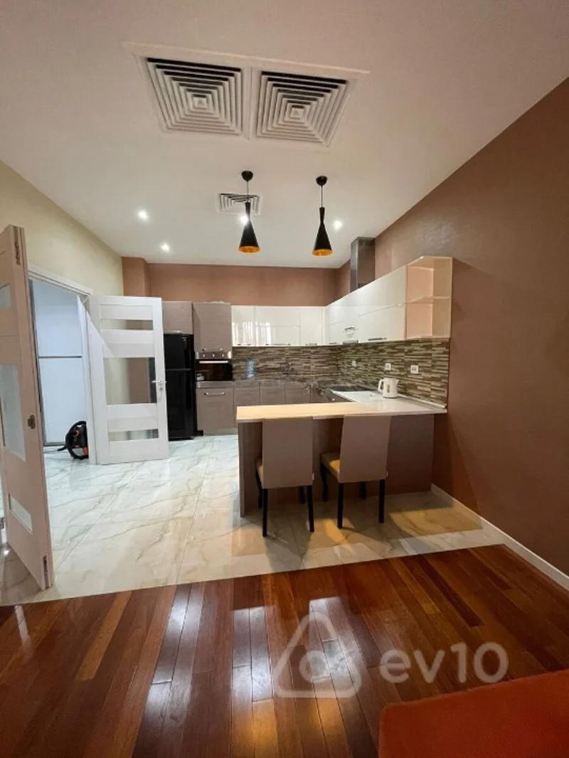 3 otaqlı mənzil, 102 m², Səid Rüstəm küçəsi — kirayə — Mənzil, Bakı (3)