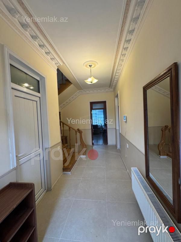 Günlük 4 otaqlı Həyət evi / Villa, 212 m², Quba — Ev, villa, Quba (12)