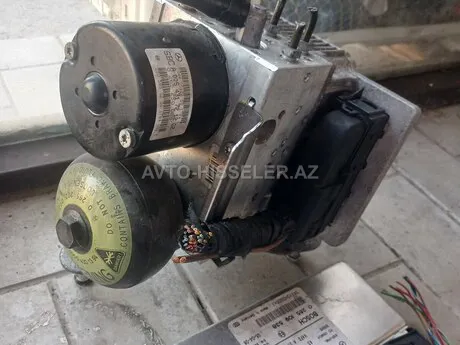 Mercedes E211 ABS bloku — Murad