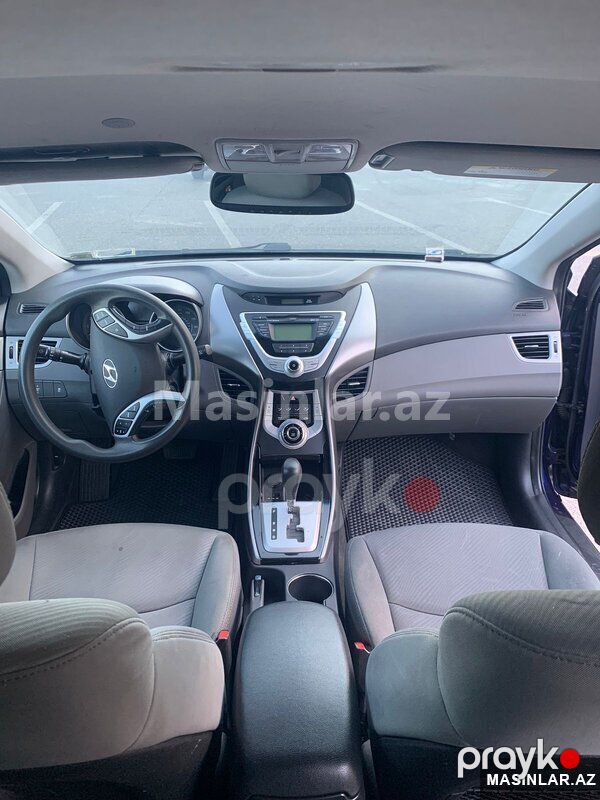 Hyundai Elantra — Minik avtomobili icarəsi, Bakı (3)