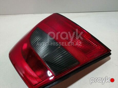 Opel Vectra B 1999-2002 arxa sağ stop işığı — Bakı