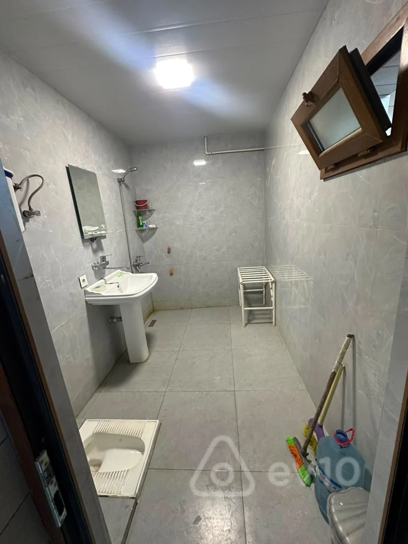 1 otaqlı həyət evi, 30 m², 6 ci mikrarayon — kirayə — Ev, villa, Bakı (3)