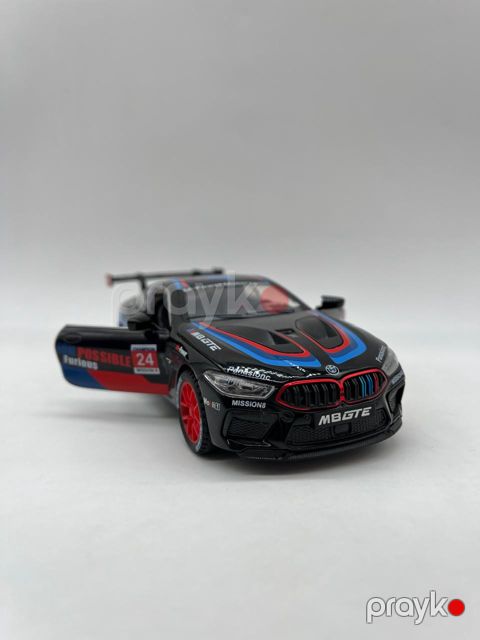 Maşın BMW M8 GTE, metal, qara — Bakı