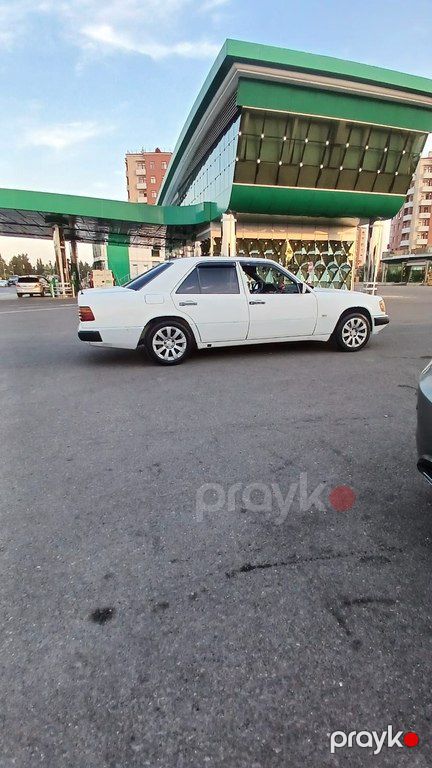 Mercedes 200 D, 2.0 L, 1990 il, 200 000 km 77-TA-109 — Avtomobillər, Qəbələ (10)