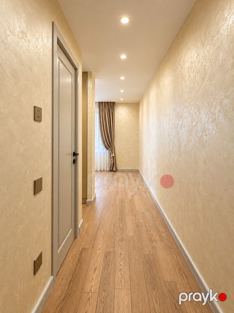 Satılır 2 otaqlı köhnə tikili 38 m² — Bakı