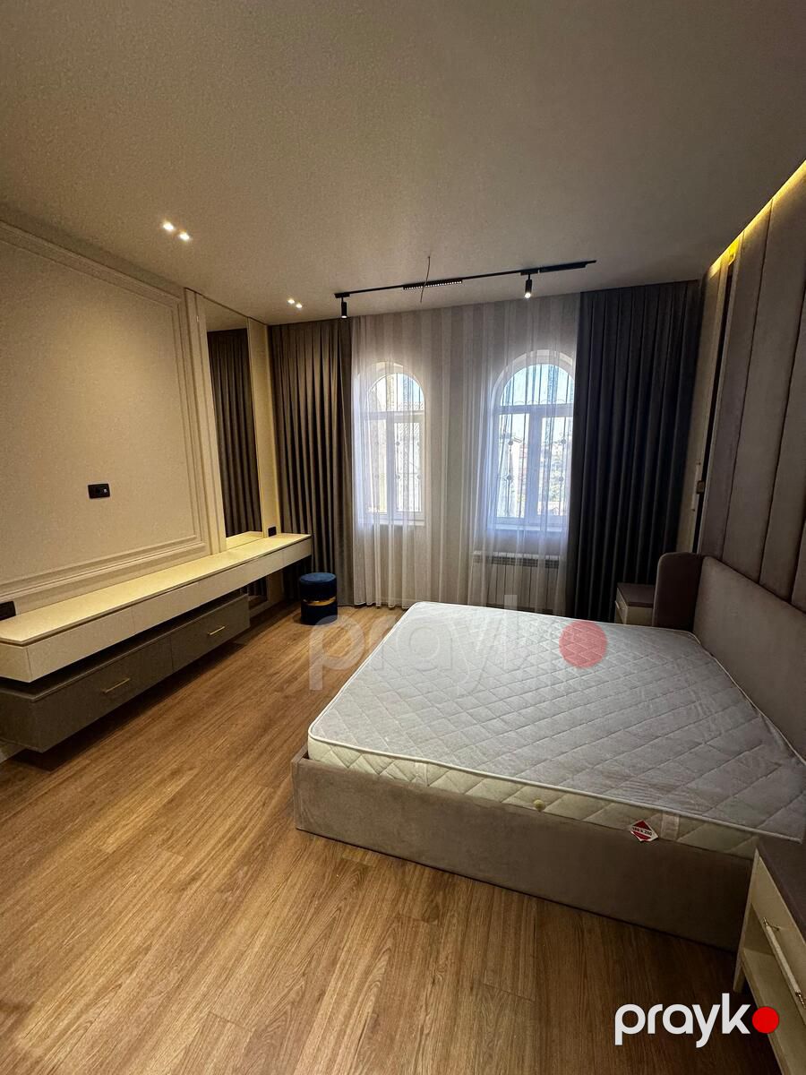Satılır 5 otaqlı həyət evi/bağ evi 200 m² — Ev, villa, Bakı (11)