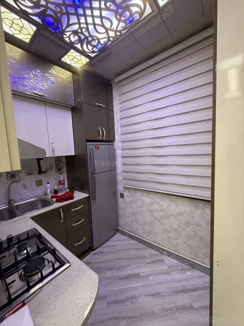 Satılır 2 otaqlı Mənzil Köhnə tikili 55 m² Bakı, Nəsimi r., Memar Əcəmi m., 5-ci mikrorayon — Mənzil, Bakı (4)