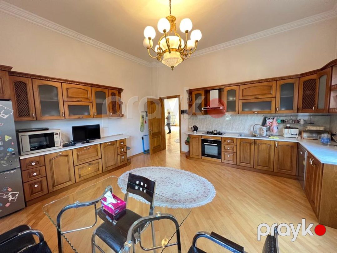 Satılır 8 otaqlı həyət evi/bağ evi 683 m² — Ev, villa, Bakı (8)