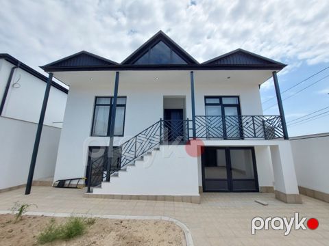 Satılır 3 otaqlı həyət evi/bağ evi 110 m² — Bakı