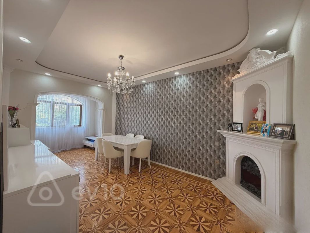 For sale: 4-room apartment (old building), 110 m² — Mənzil, Bakı (2)