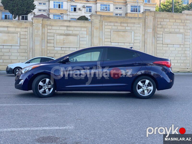 Hyundai Elantra — Minik avtomobili icarəsi, Bakı (8)