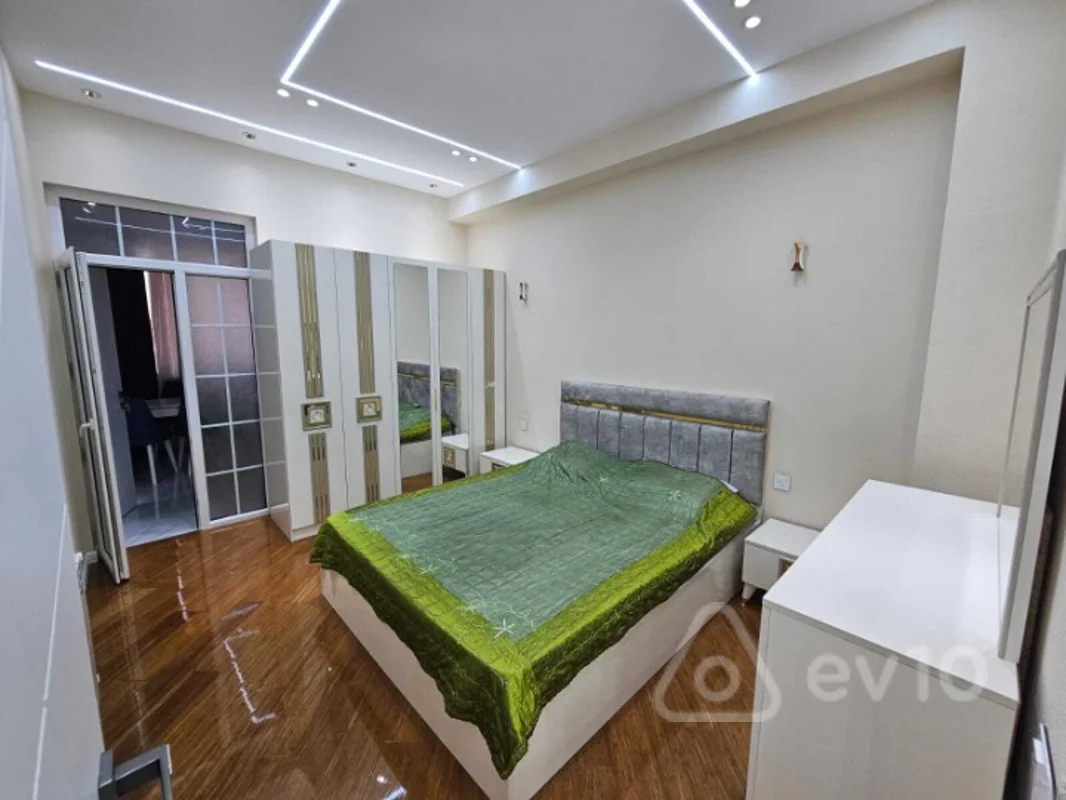 2 otaqlı mənzil, 70 m², Ukrayna dairəsi — kirayə — Mənzil, Bakı (5)