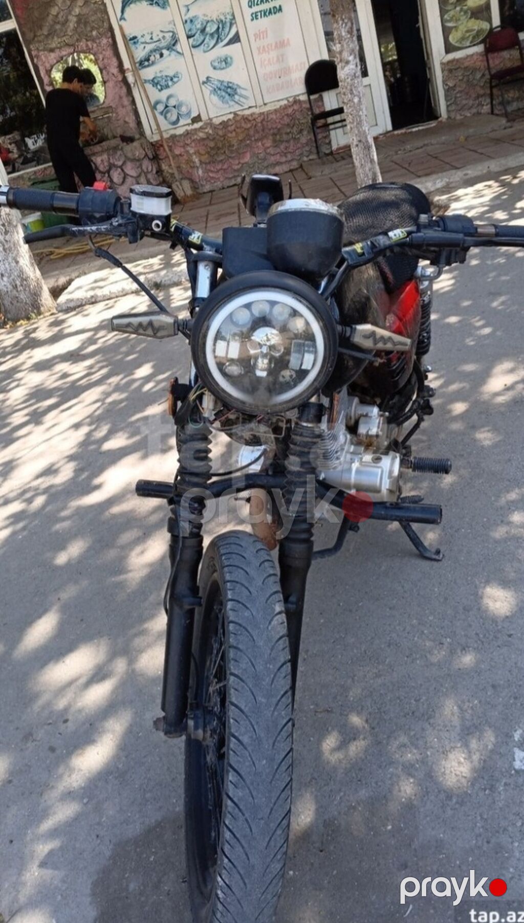 Kafe-reyser üslubunda yığılmış yol motosikleti - Çərçivə: boru tipli — Motosikletlər, Sumqayıt (4)