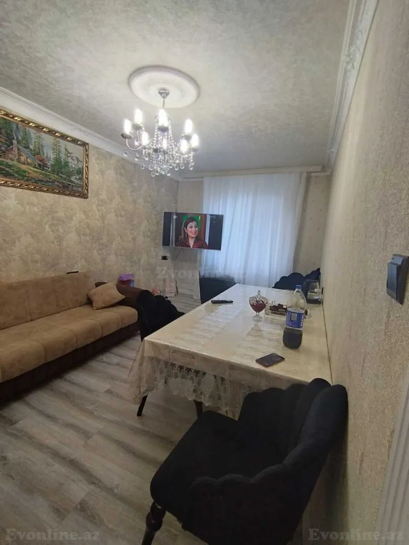Satılır 3 otaqlı Mənzil Köhnə tikili 68 m² Bakı, Xətai r., Xalqlar Dostluğu m — Bakı