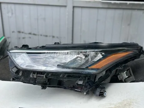 Toyota Highlander 2020-24 ön farası — Bakı