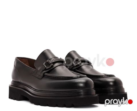 Ayaqqabı Derimod — Bakı