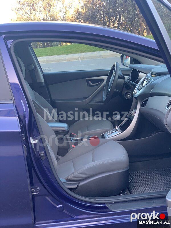 Hyundai Elantra — Minik avtomobili icarəsi, Bakı (5)