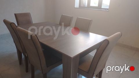 Ağac teksturalı, düzbucaqlı yemək masası və 6 ədəd stul dəsti — Gəncə