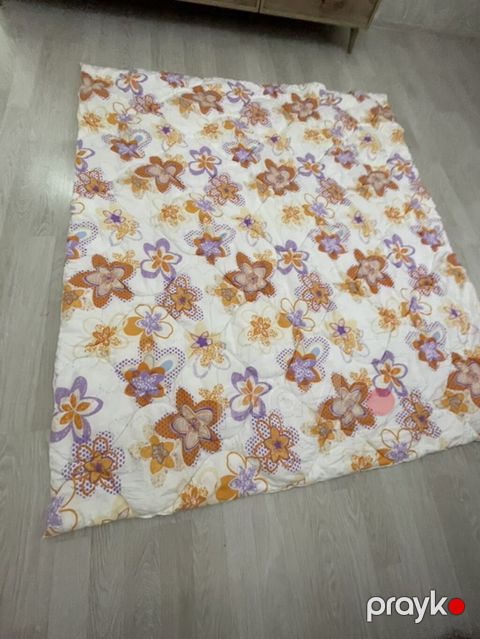 Yumşaq yorğan – Popria Home Textile - Naqış: ağ fon üzərində narıncı — Xırdalan
