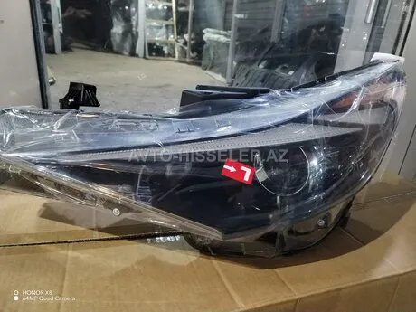 Hyundai Elantra 2021-2023 farası — Bakı