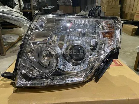 Mitsubishi Pajero V93 qabaq faraları — Bakı
