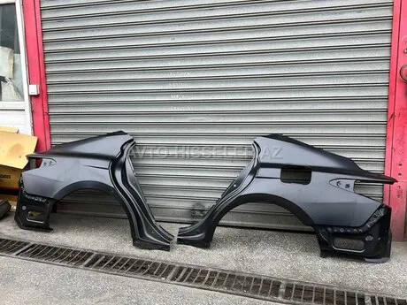 Toyota Camry arxa kırlo — Bakı