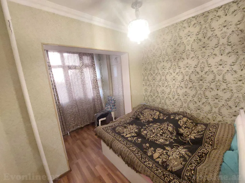 Satılır 2 otaqlı Mənzil Köhnə tikili 50 m² Bakı, Binəqədi r., Azadlıq prospekti m., 7-ci mikrorayon — Mənzil, Bakı (6)