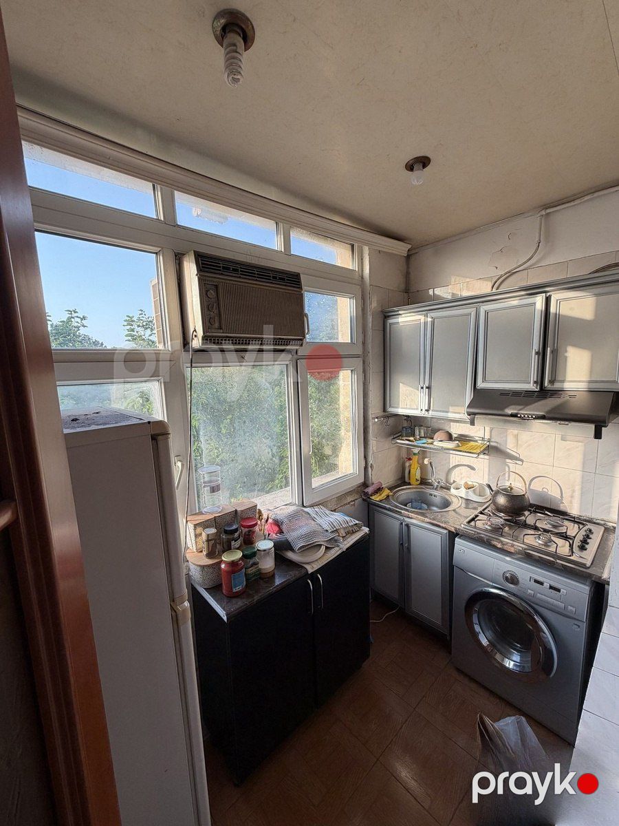 Satılır 2 otaqlı köhnə tikili 50 m² — Mənzil, Bakı (11)