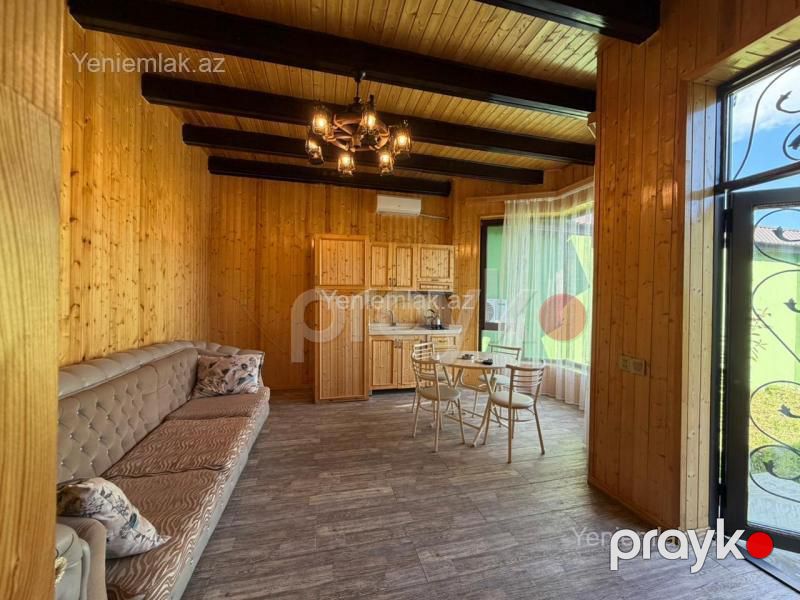 Günlük 4 otaqlı Həyət evi / Villa, 211 m², Quba — Ev, villa, Quba (6)