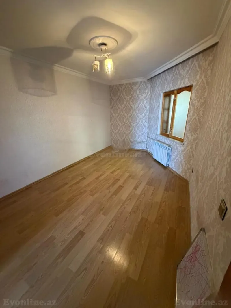 Satılır 3 otaqlı Mənzil Köhnə tikili 76 m² Bakı, Sabunçu r., Bakıxanov — Mənzil, Bakı (4)