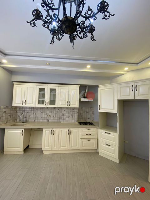Satılır 3 otaqlı yeni tikili 80 m² — Bakı