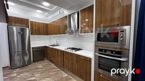 Satılır 3 otaqlı yeni tikili 133 m² — Bakı