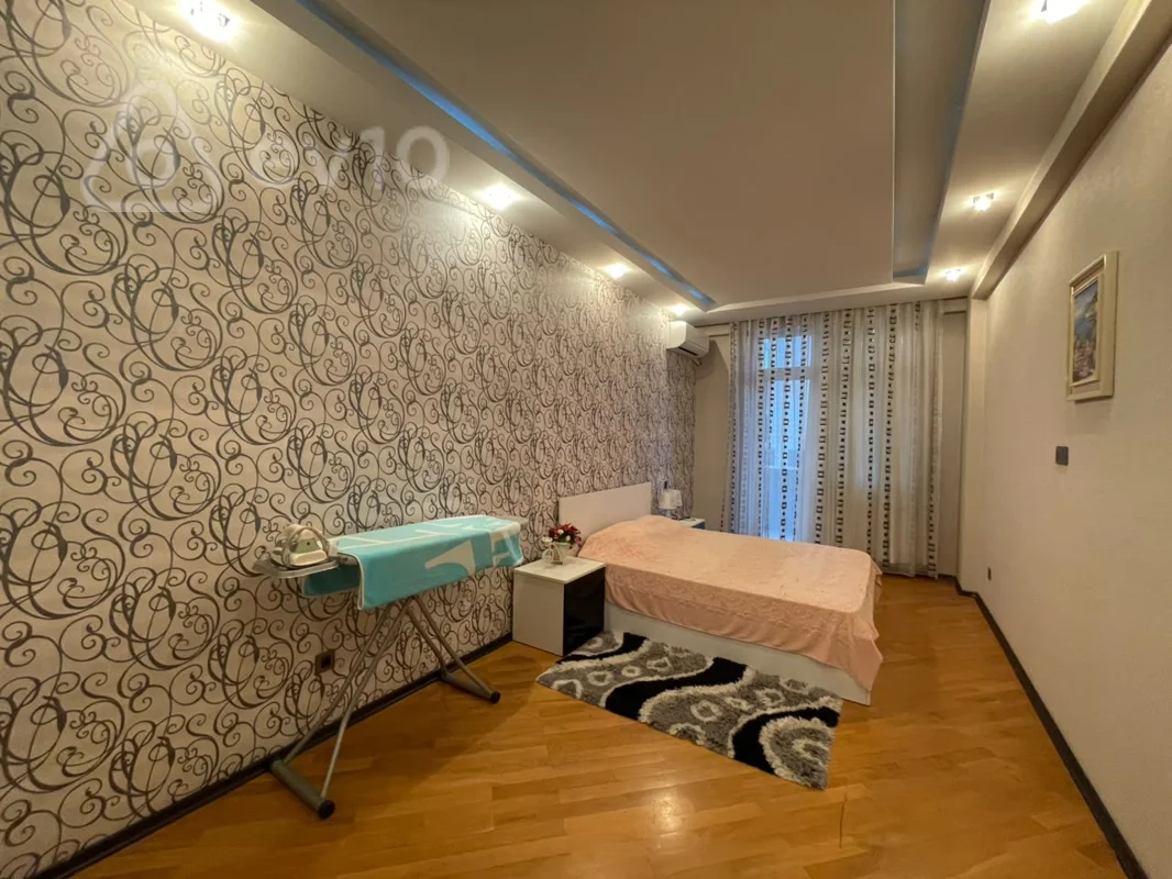 3 otaqlı mənzil, 140 m², 28 May küçəsi — kirayə — Mənzil, Bakı (8)