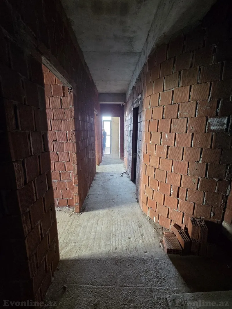 Satılır 3 otaqlı Mənzil Yeni tikili 97 m² Bakı, Binəqədi r., Azadlıq prospekti m., 7-ci mikrorayon — Mənzil, Bakı (5)