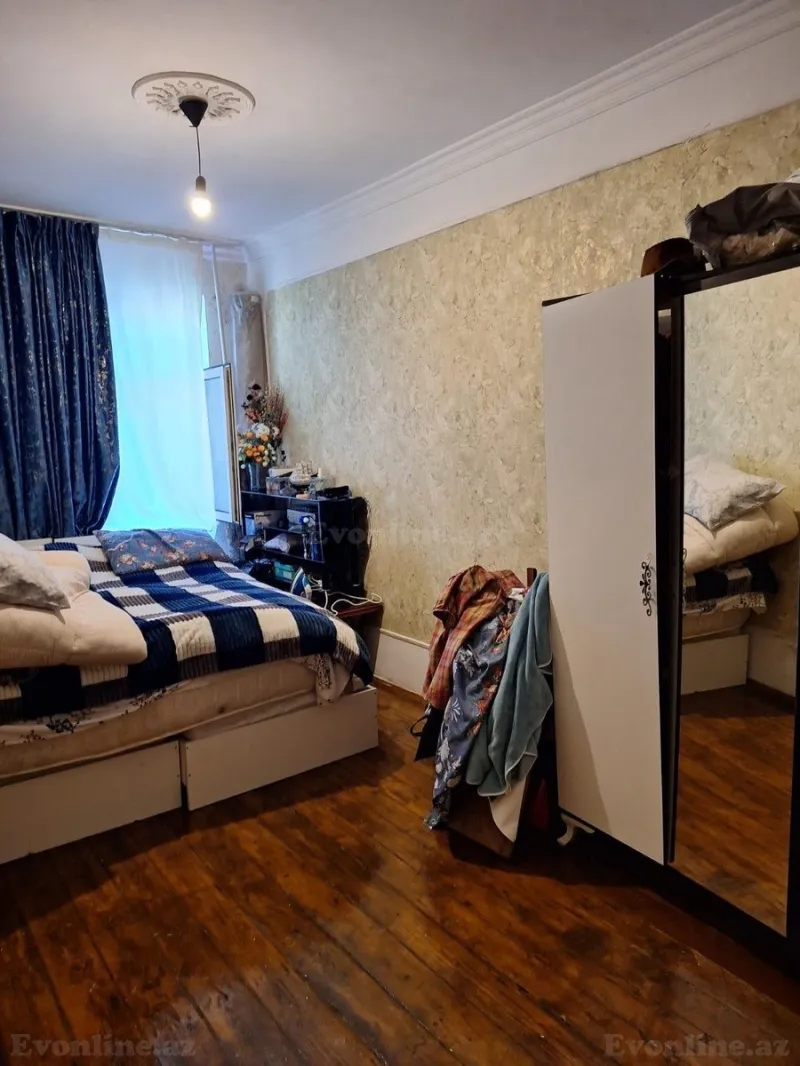 Satılır 2 otaqlı Mənzil Köhnə tikili 50 m² Bakı, Nəsimi r., Memar Əcəmi m — Mənzil, Bakı (3)